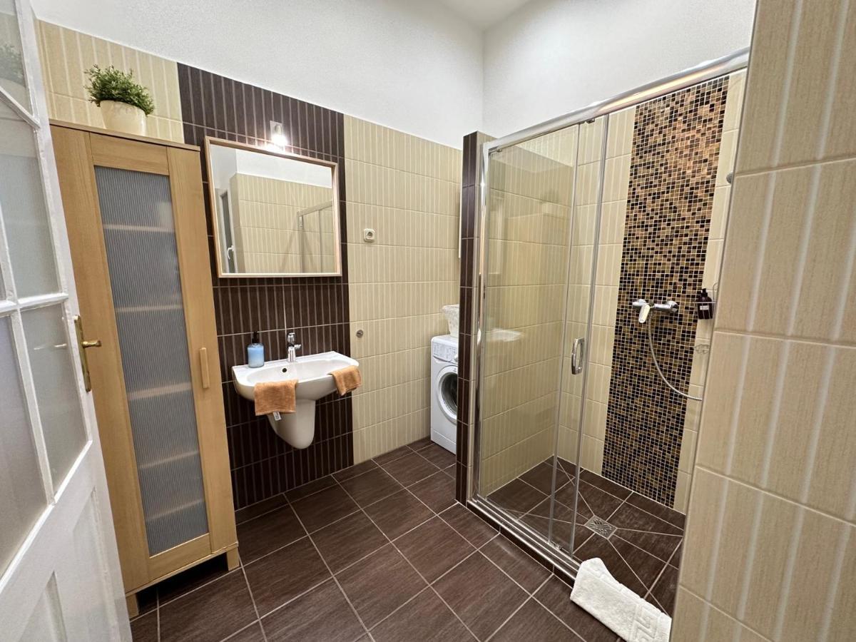 Orangehomes Peaceful Apartment Next To Central Market Hall Budapest Esterno foto